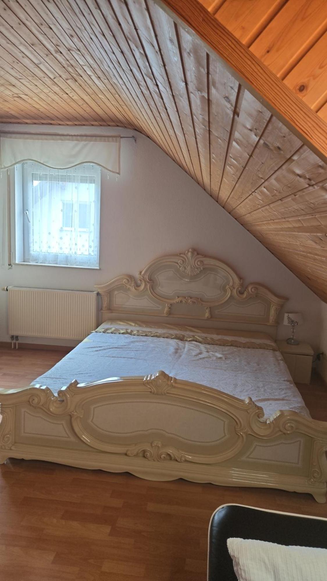 Holzfeld Apartament